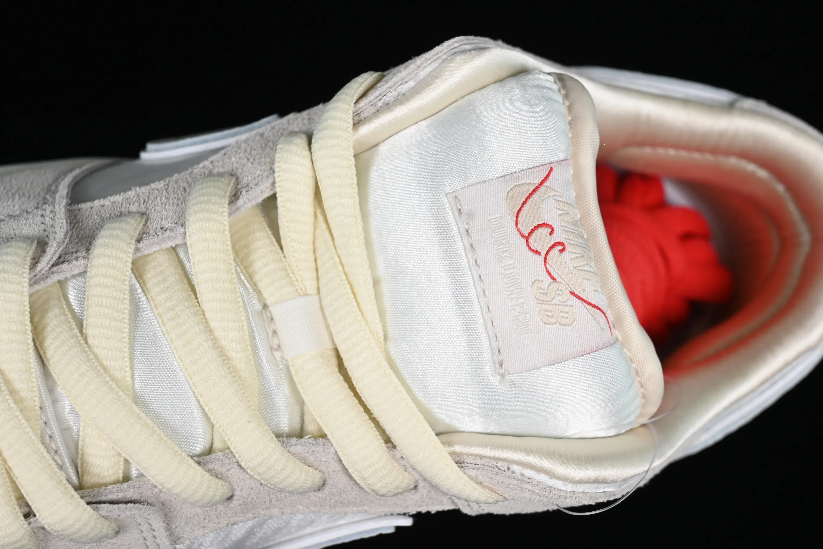 All Categories Nk SB Dunk Series Nk SB Dunk Low Low-top Sneakers J Version Nk SB Dunk Low 2024 Valentine's Day Theme SB Low-top Casual Sneakers FZ5654-100